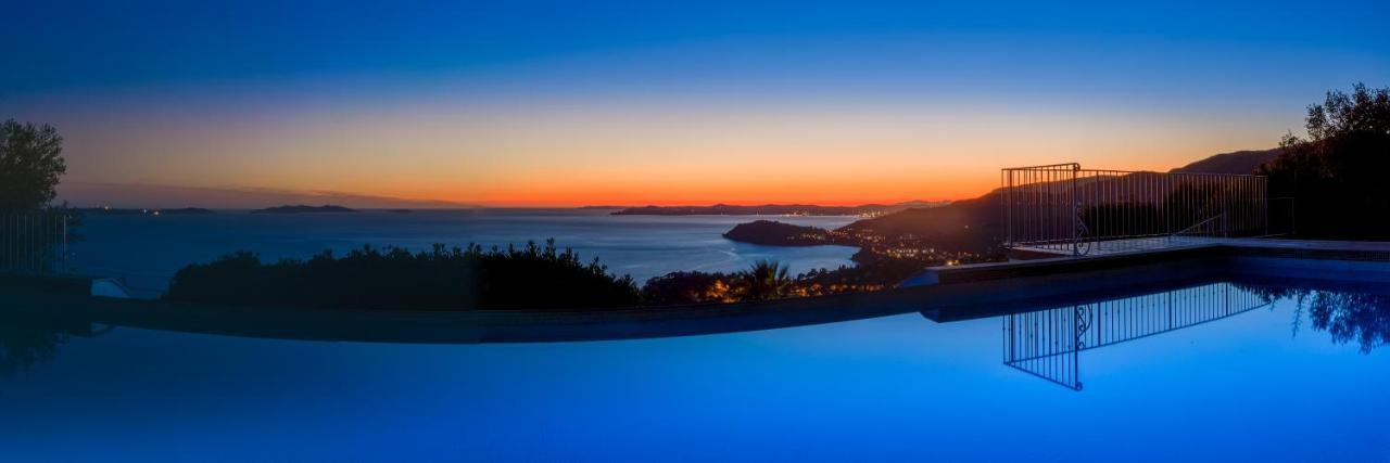 Le Rayol-Canadel-sur-Mer Vistazur Luxueux Appartement Avec Terrasse Et Piscine מראה חיצוני תמונה