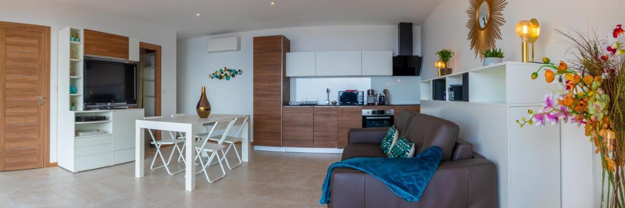 Le Rayol-Canadel-sur-Mer Vistazur Luxueux Appartement Avec Terrasse Et Piscine מראה חיצוני תמונה